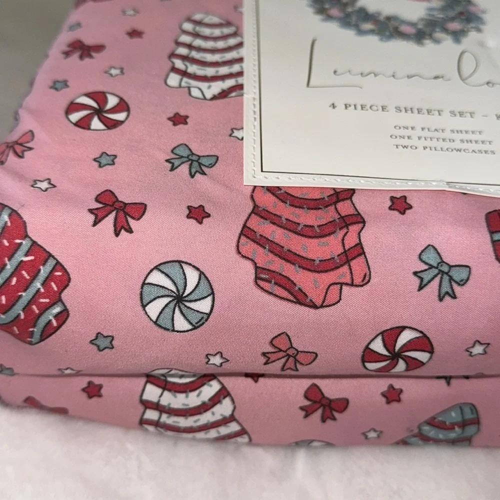 Lumina Lou Christmas Holiday Christmas Tree Cakes Sheet Set - QUEEN